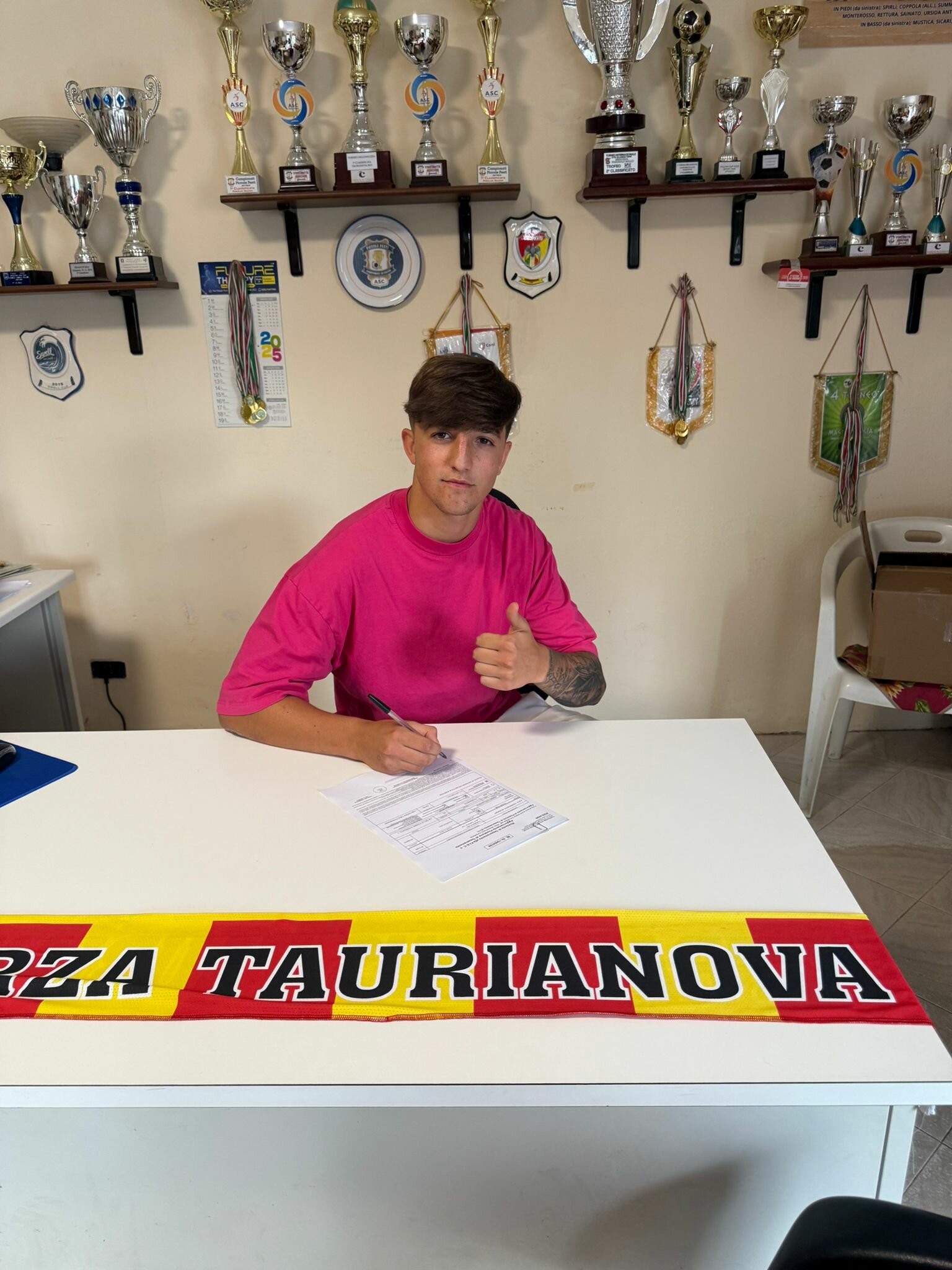 mattia-romano-taurianova-academy_01.jpeg mattia-romano-taurianova-academy_01.jpeg