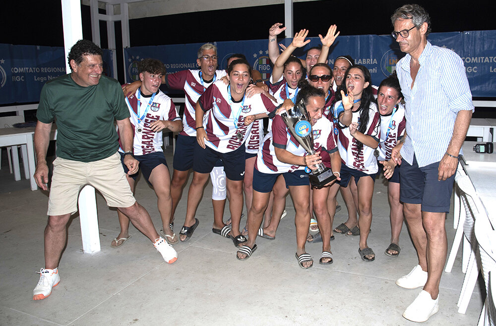 Beach Soccer Calabria, festa per Crotone e Rosarnese: conquistati i titoli regionali 2026