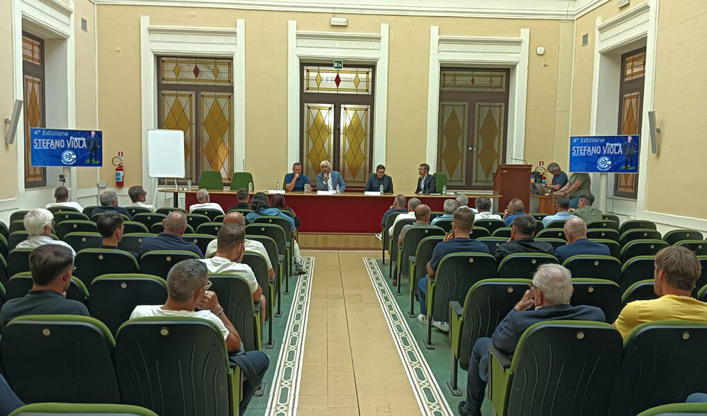 Sport e Passione: Clinic di Breda e Premio Viola all'AIAC RC Day 2025