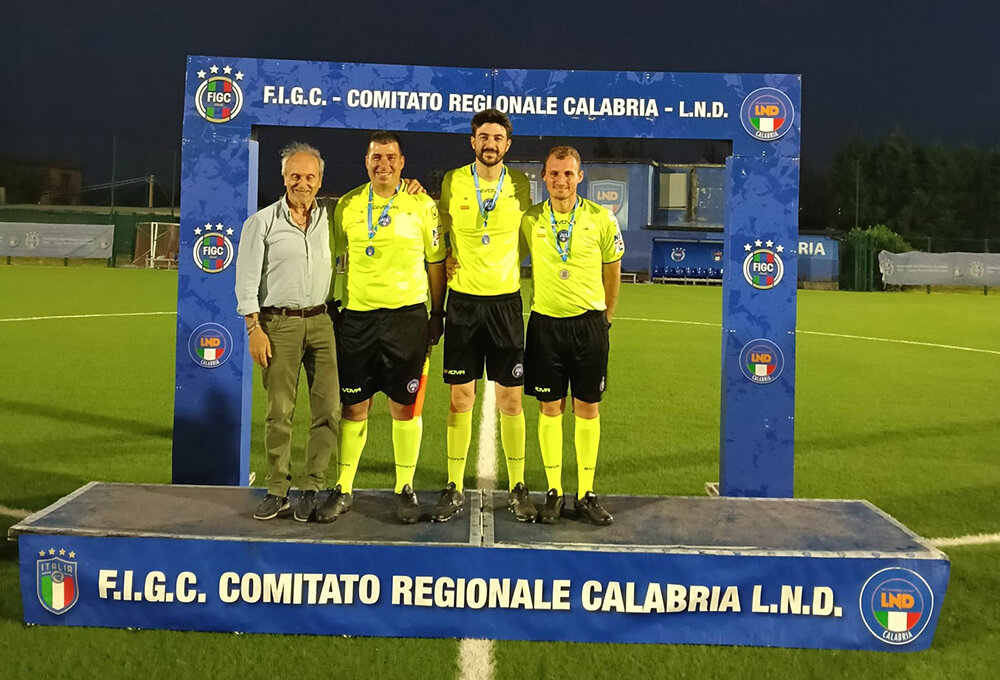 premiazione-arbitri.jpeg premiazione-arbitri.jpeg