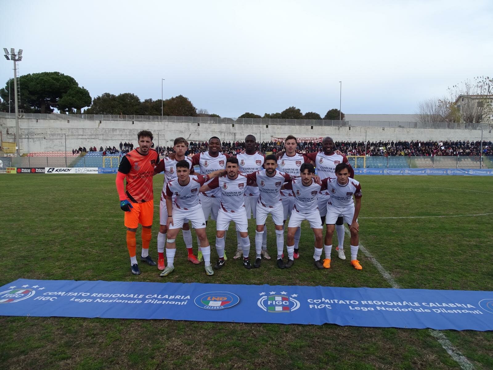 DB Rossoblu vs Deliese: a Vibo Valentia il calcio mostra il suo volto migliore