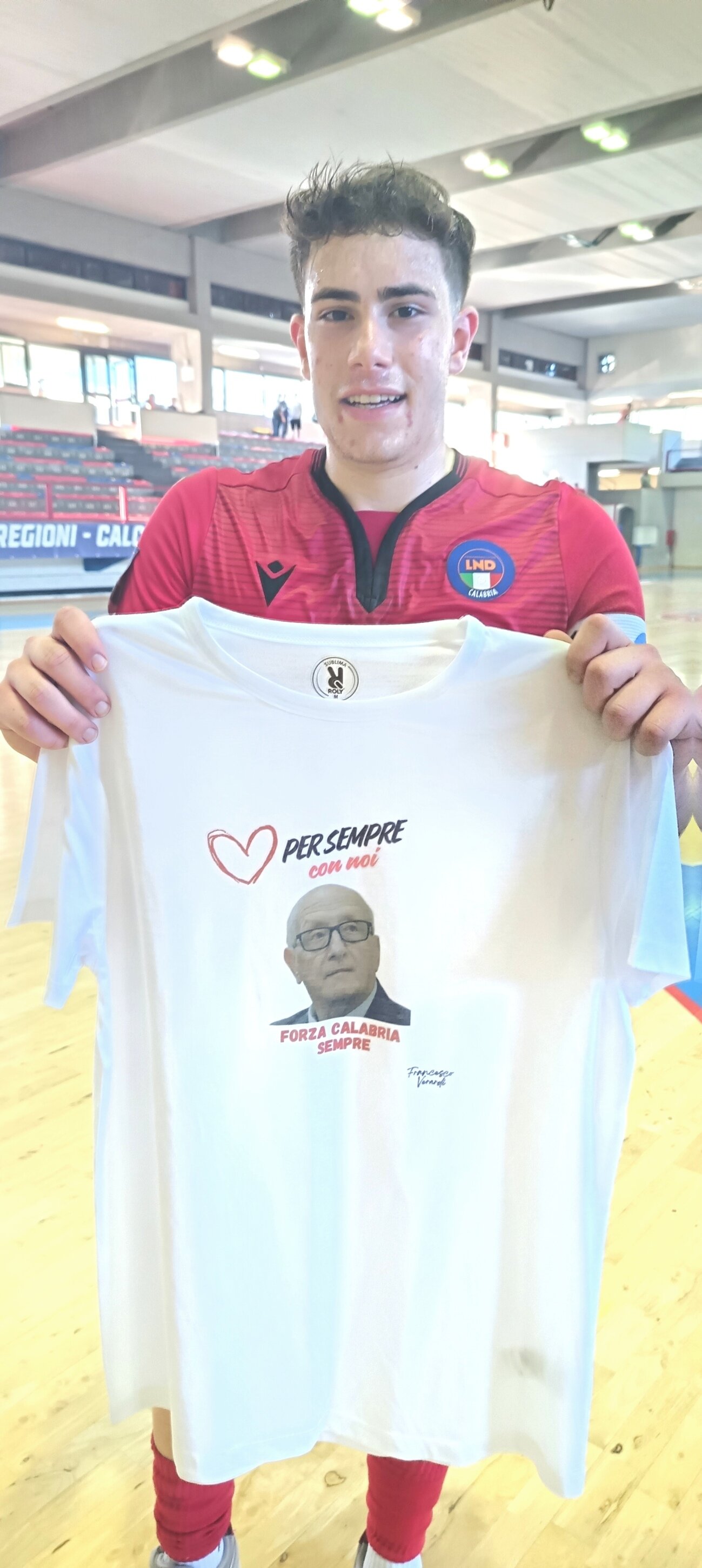 capitano-u19-verardi-dedica-a-prof-ferrazzo.jpeg capitano-u19-verardi-dedica-a-prof-ferrazzo.jpeg