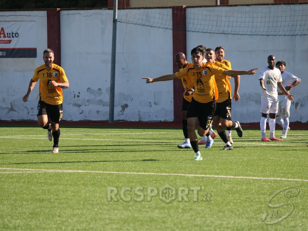 Tre punti d'oro per il Siderno contro il Cittanova [FOTO]
