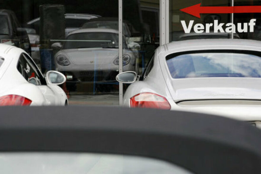 AGENZIA IMPORTAZIONE AUTO ESTERO