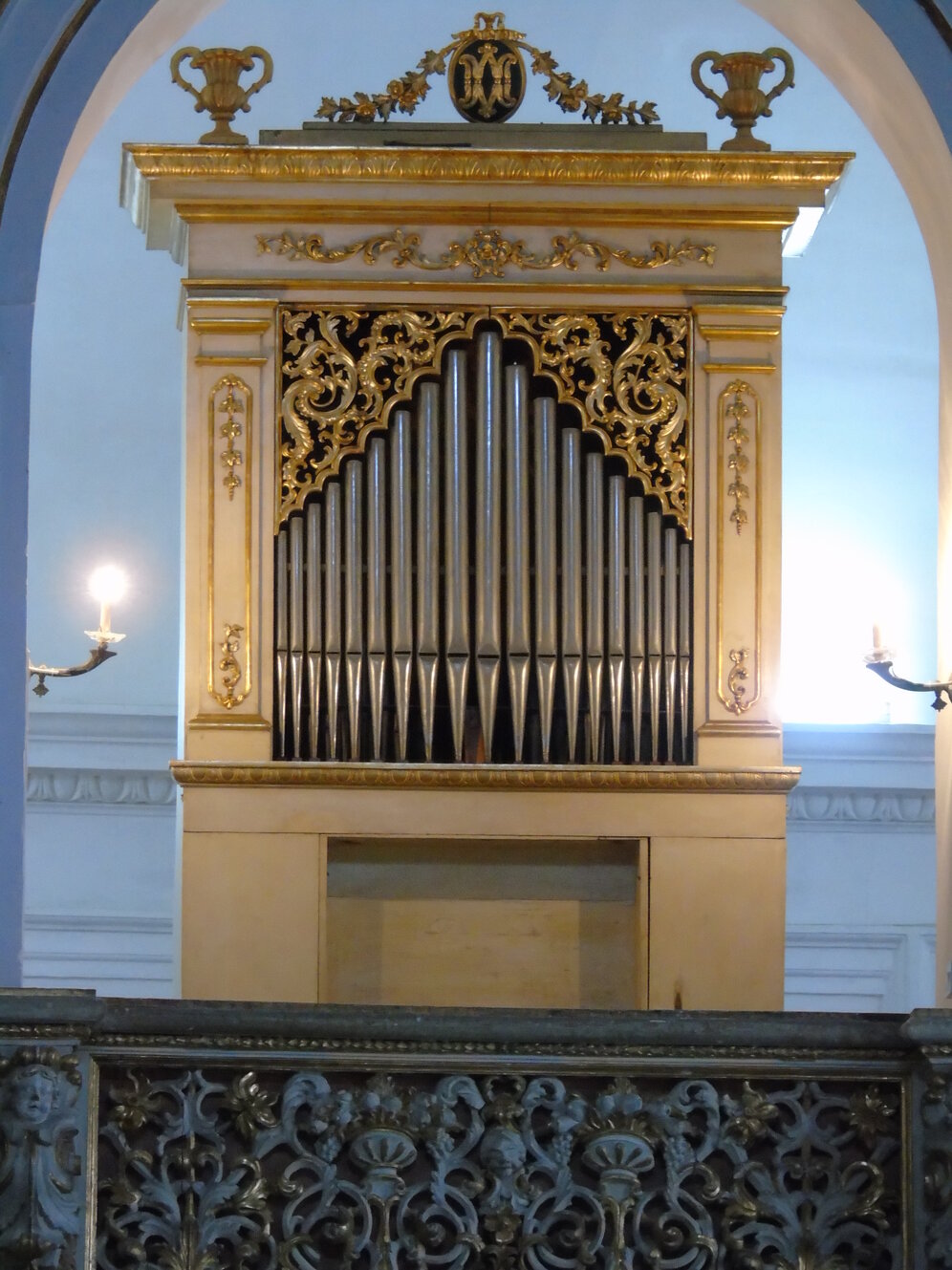 restauro organo a canne oratorio dell'immacolatella-palermo.jpeg