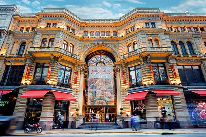 Galerías Pacífico: history, shops, frescoes, and how to get there