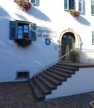 eyJpdCI6ImdyYWRpbmkgbWFzc2ljY2kgcG9yZmlkbyIsImVuIjoibWFzc2l2ZSBzdGVwcywgcG9ycGh5ciwgZmxhbWVkLXN1cmZhY2UiLCJmciI6IiBtYXJjaGVzLW1hc3NpdmVzLCBwb3JwaHlyZSIsImRlIjoiYmxvY2tzdHVmZW4sIHBvcnBoeXIsIGdlZmxhbW10ZSBPYmVyZmzkY2hlIn0=