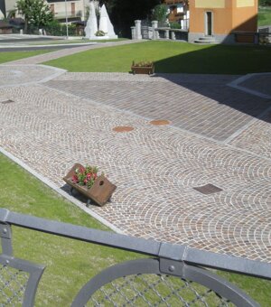 eyJpdCI6ImN1YmV0dGksIHBvcmZpZG8tZGVsLXRyZW50aW5vIiwiZGUiOiJQRkxBU1RFUlNURUlORSygcG9ycGh5ci1hdXMtdHJlbnRpbm8sIE9iZXJmbORjaGUtYnJ1Y2hyYXUiLCJlbiI6ImNvYmJsZXN0b25lLCBDdWJlcywgbmF0dXJhbC1zdXJmYWNlLCBmbGFtZWQtc3VyZmFjZSwgcG9ycGh5cnksIFRyZW50aW5vIiwiZnIiOiJQYXbpcywgc3VyZmFjZSBuYXR1cmVsbGUsIHBvcnBoeXJlIn0=