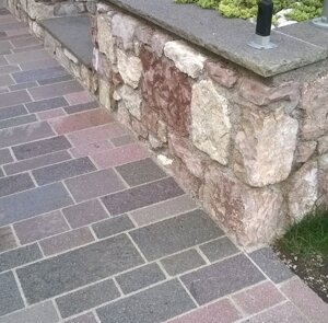 eyJpdCI6InBhdmltZW50bywgcGlhc3RyZWxsZSwgcG9yZmlkby1kZWwtdHJlbnRpbm8sIHBpYW5vLWZpYW1tYXRvLCBsYXRpIHRyYW5jaWF0aSIsImRlIjoiZmxpZXNlbiwgYm9kZW4sIHBvcnBoeXIsIGdlZmxhbW10ZS1PYmVyZmzkY2hlLCBHcvZkZW4tcG9ycGh5ciIsImZyIjoic3VyZmFjZS1mbGFtbehlLCBwb3JwaHlyZSwgZGFsbGVzIiwiZW4iOiJ0aWxlcywgcG9ycGh5ciwgZmxhbWVkIHN1cmZhY2UsIFRyZW50aW5vICJ9