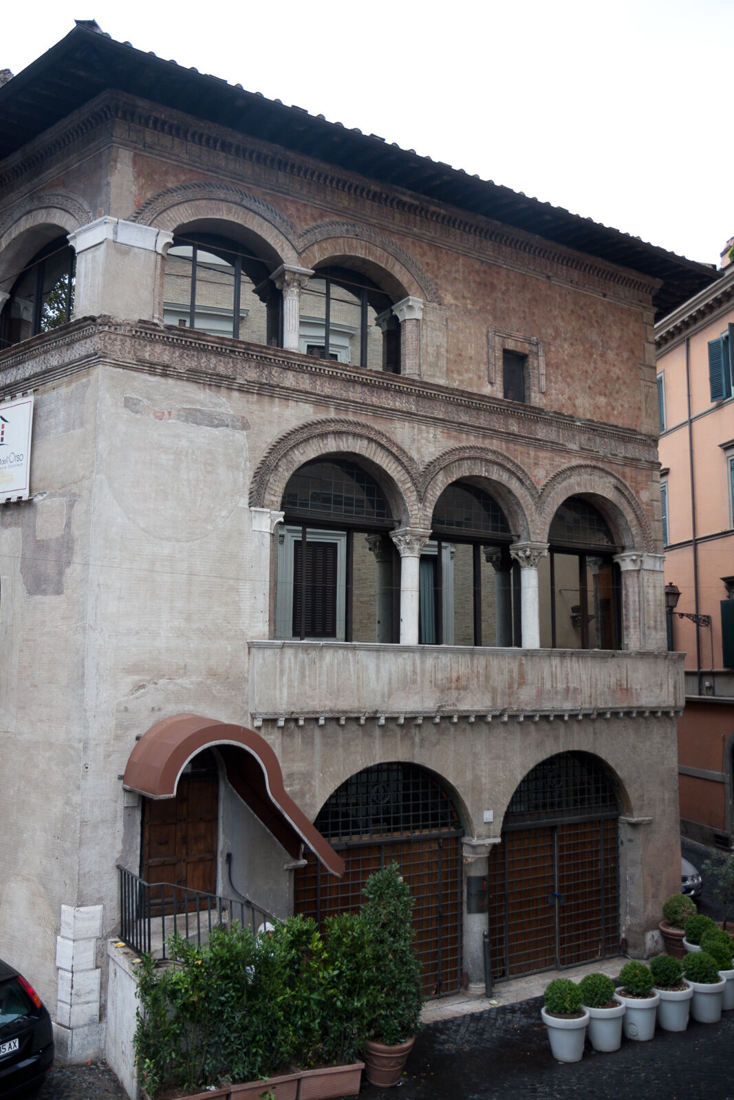 L'ALBERGO DELL'ORSO: UNA CASA DAL QUATTROCENTO A ROMA