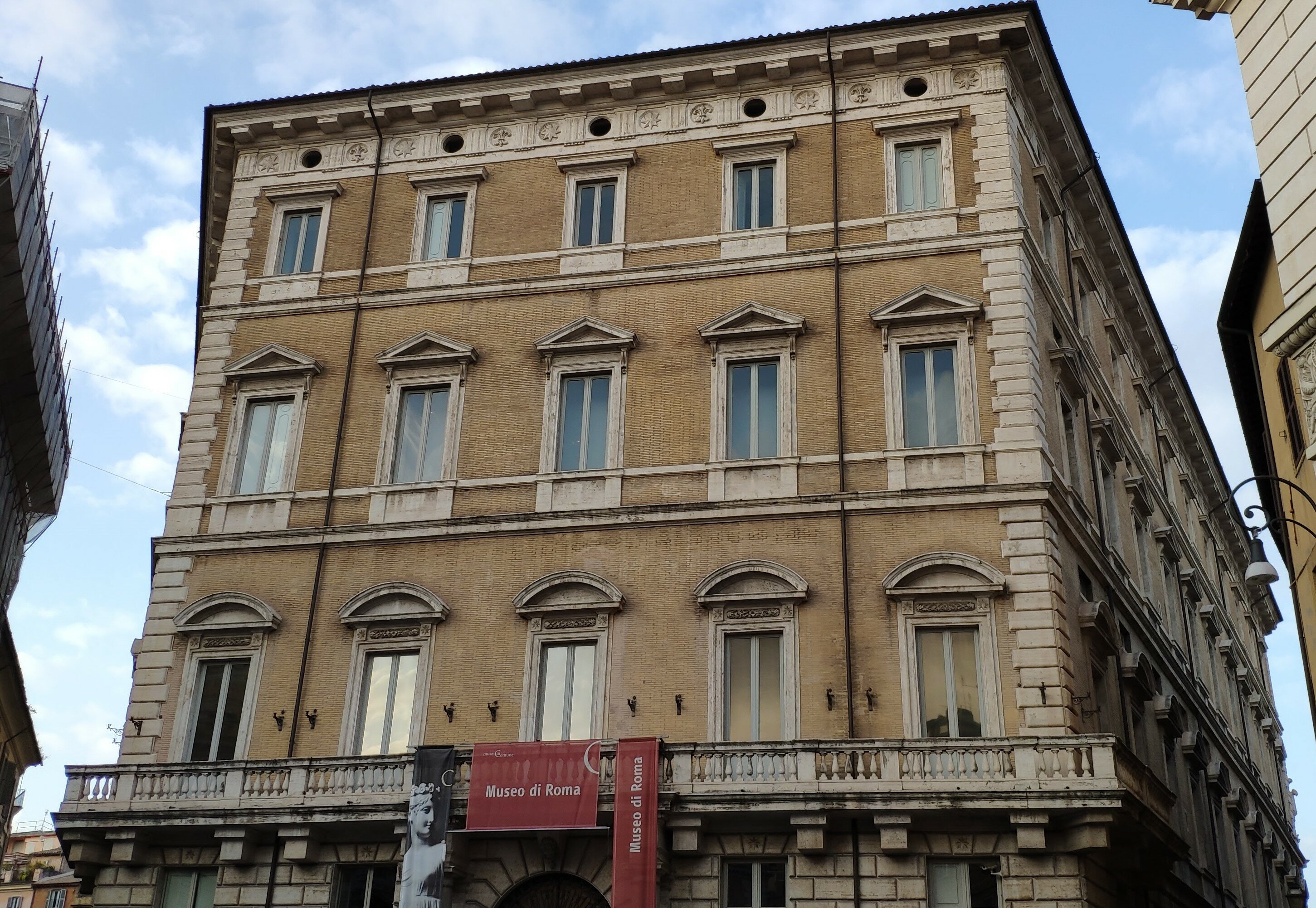 PALAZZO BRASCHI: A SYMBOL OF ROME, A MUSEUM VENUE AND A LOTTERY