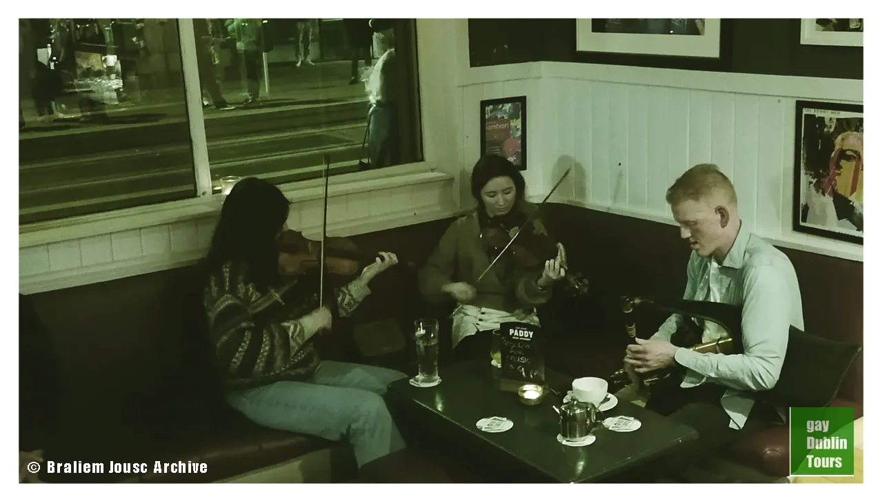 LGBT tour in Dublin enjoy traditional live Irish music and pints