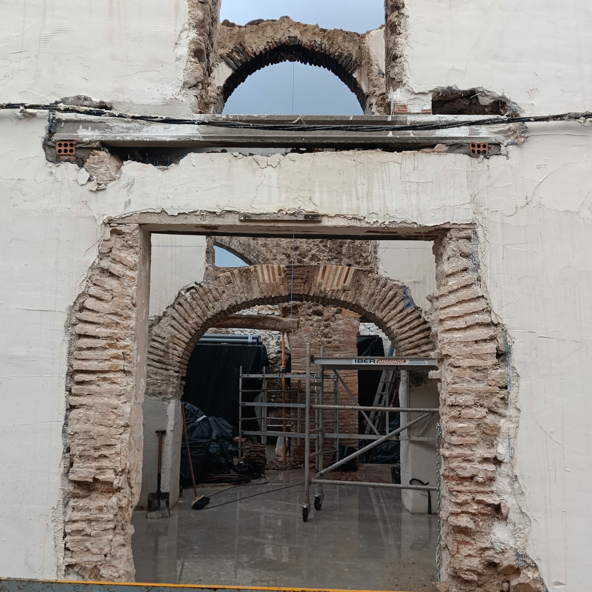 Estado inicial del doble arco de entrada