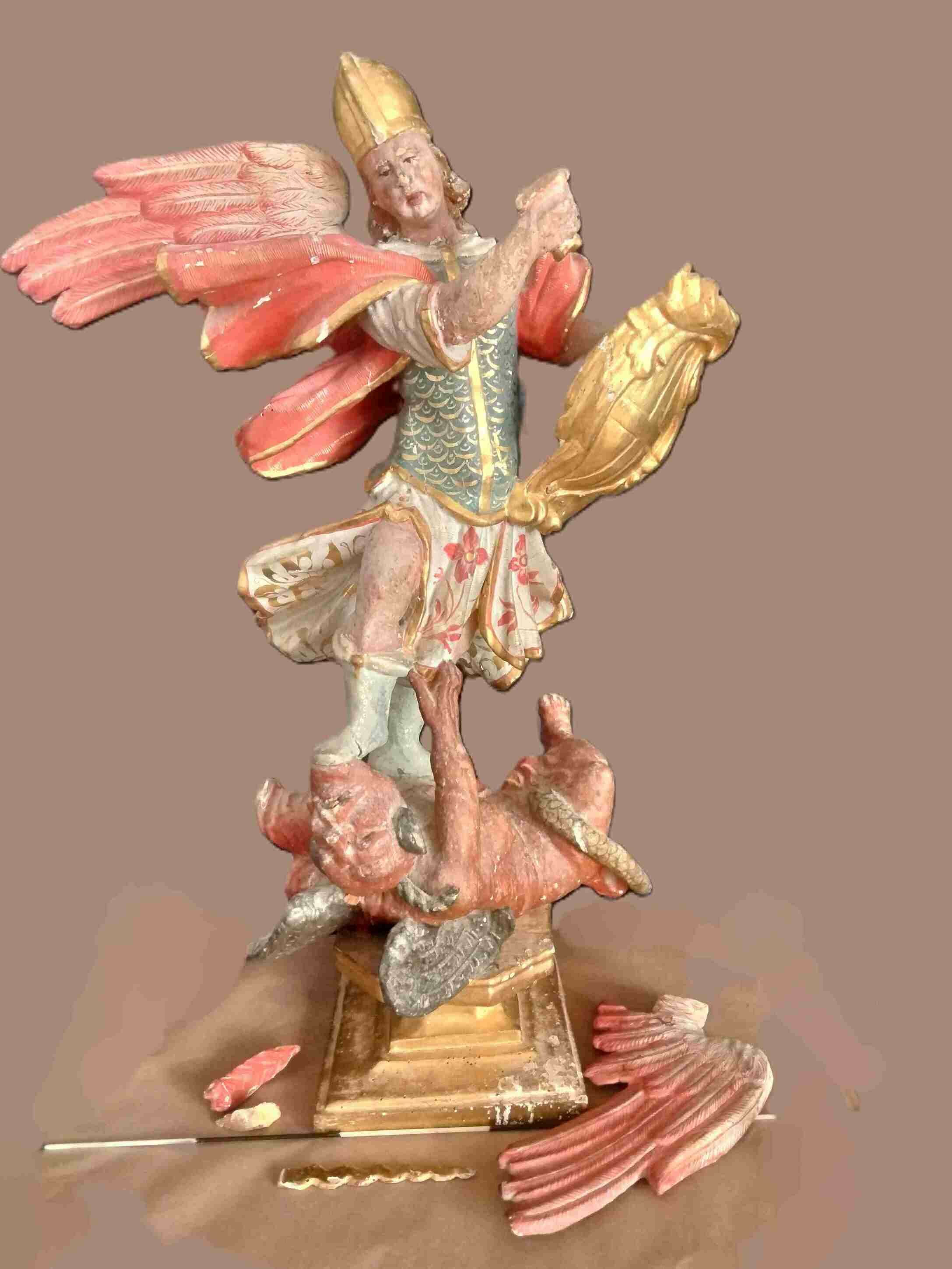 c1_1_11zon.jpeg Estado inicial a la restauración de un San Miguel.