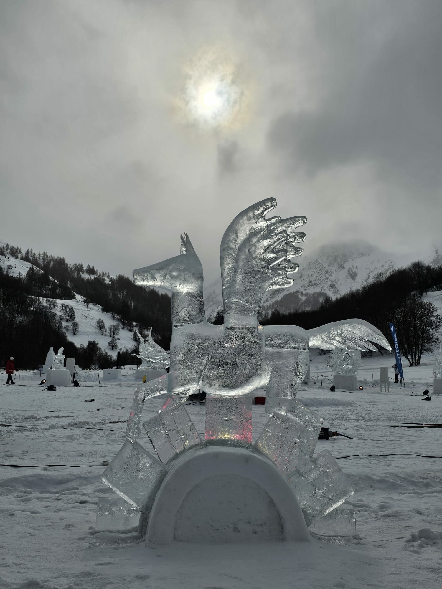 Escultura de hielo finalizada