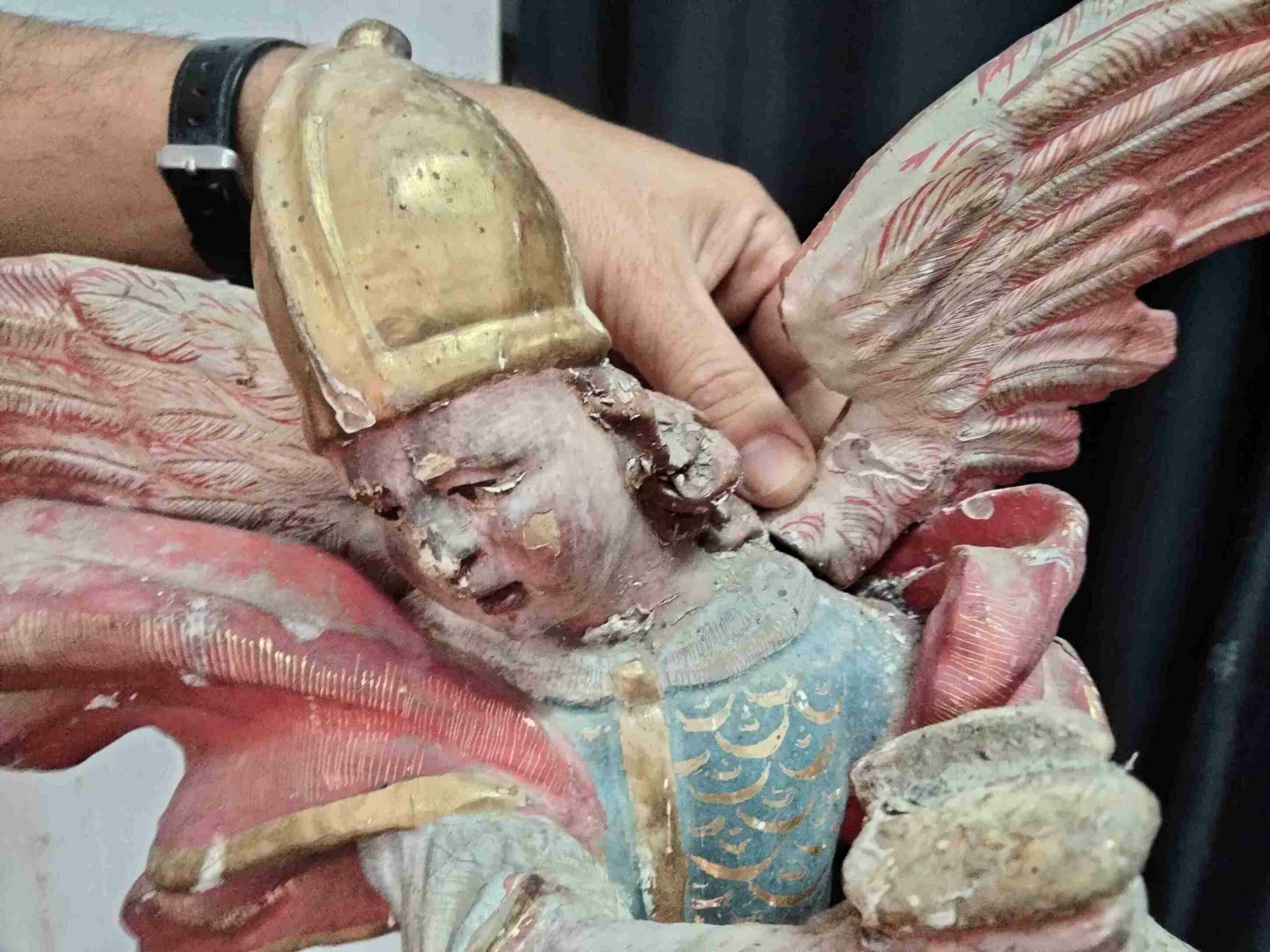 img20250528185659_2_11zon.jpeg Situación de alas antes de proceder al pegado.