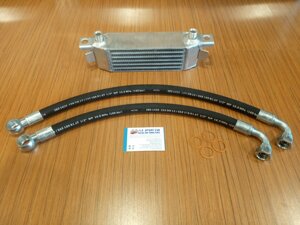 radiatore-olio-in-alluminio-posizione-originale-maggiorato-con-tubi-alta-pressione-fiat-uno-turbo-mk1-mk2