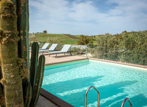 eyJpdCI6IkdpYXJkaW5vIEJvdGFuaWNvLCBSZWxhaXMgR2FyZGVuIENhY3R1cyJ9