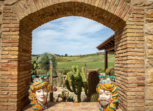 eyJpdCI6IkdpYXJkaW5vIEJvdGFuaWNvLCBSZWxhaXMgR2FyZGVuIENhY3R1cyJ9