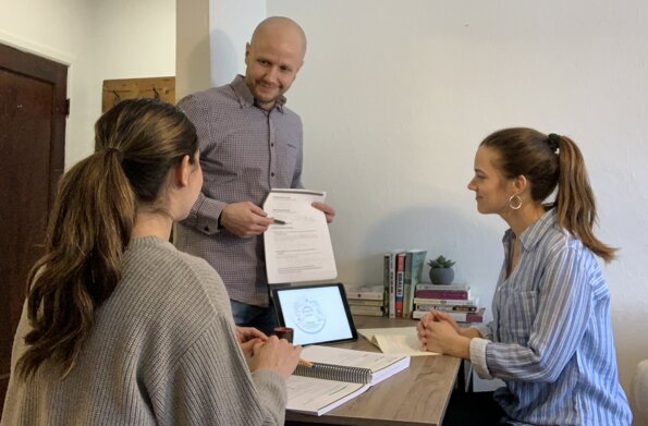 Personal growth strategy: Defining goals and action plans in key life areas such as personal development, finances, and fun, with tailored support.