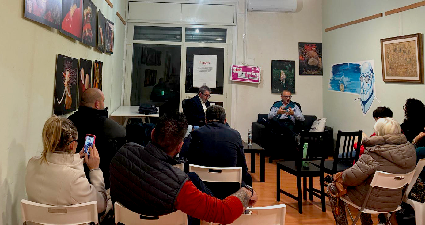 idini8.png idini8.png