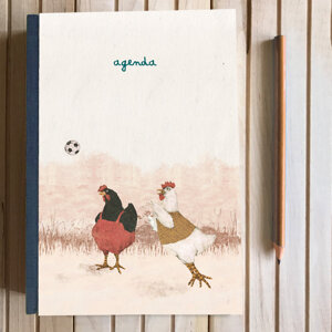 agenda-galline-che-giocano-a-pallone