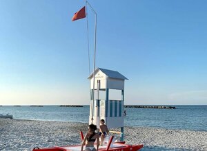Spiaggia nel tardo pomeriggio a Igea
