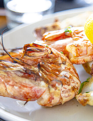 Uno dei tanti piatti di pesce preparati all'hotel Raimondi