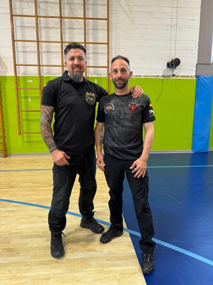 mirko 2 con martin in posa.jpeg
