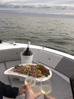 aperitivo-in-barca-al-tramonto