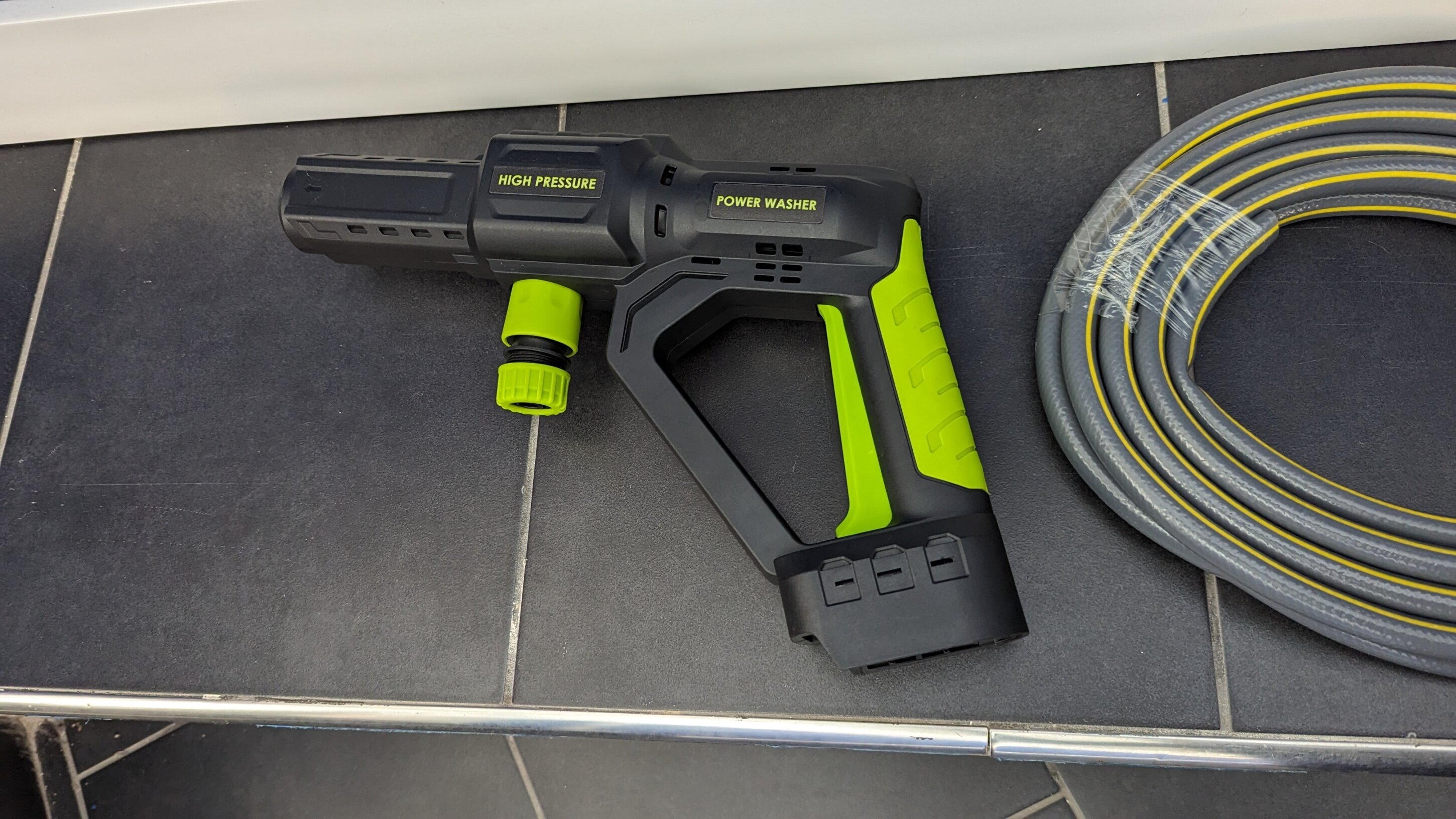 Pistola Alta Pressione Senza Fili Idropulitrice Portatile A Batteria 980PSI - 18000mAh Con 6 Ugelli Per Auto E Casa Mini Idropulitrice 18000mah