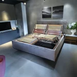 letto-contenitore-motorizzato-matrimoniale-con-coppia-materassi-memory-22-cm-sfoderabile