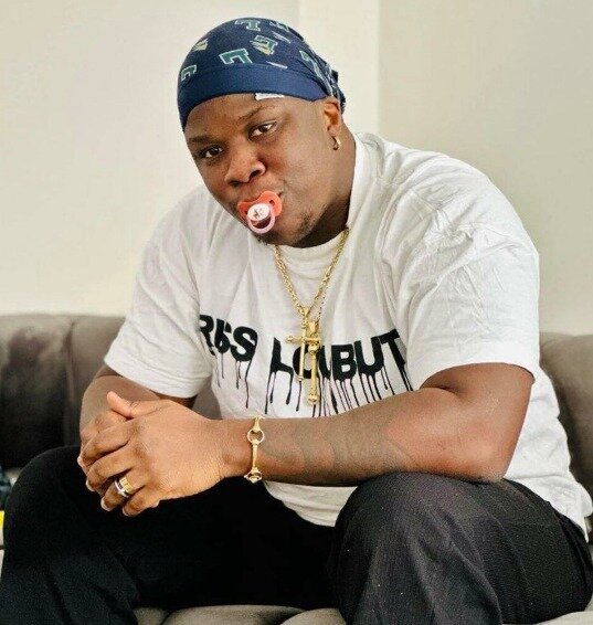 Apoutchou National : 7 ans de prison et 240 millions requis, la d&eacute;fense conteste le blanchiment.