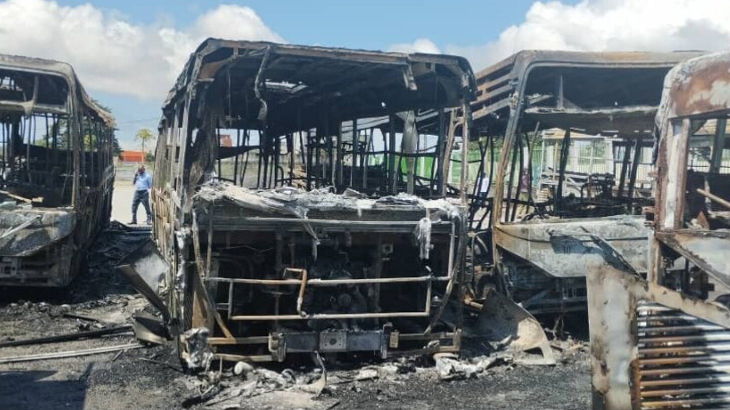 Un incendie ravage 19 bus au d&eacute;p&ocirc;t 9 de la SOTRA d&rsquo;Abobo