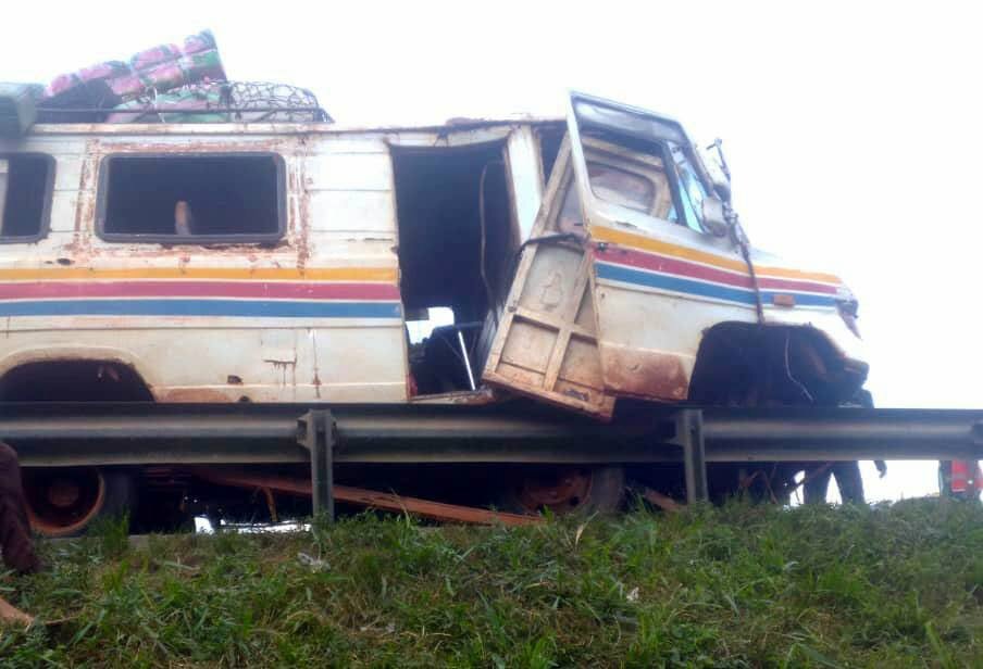 Adzopé : 13 blessés évacués après la sortie de route spectaculaire d’un véhicule de transport