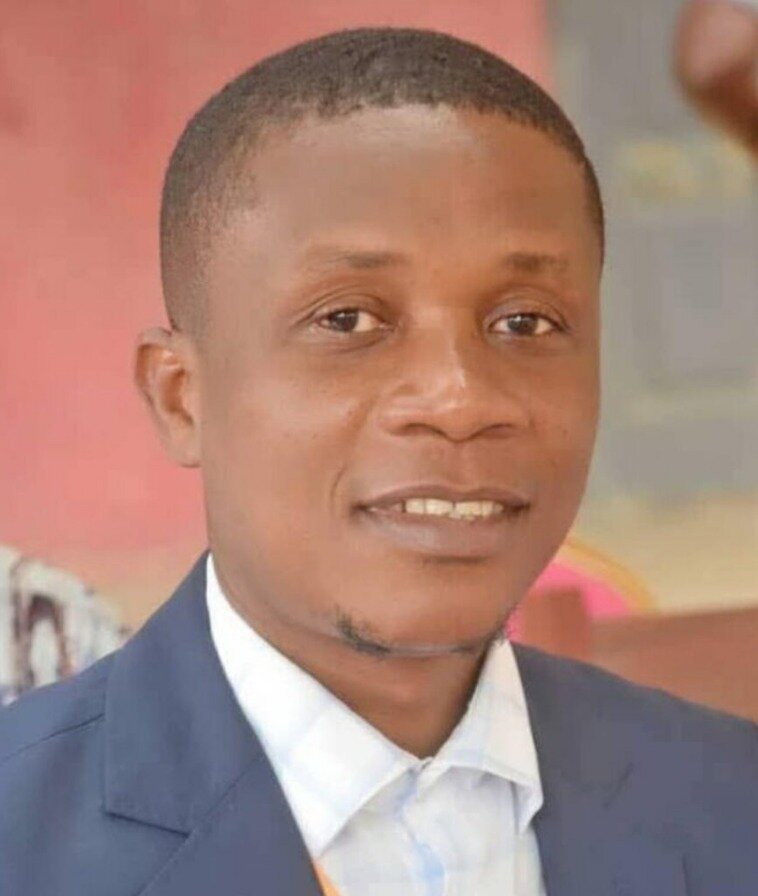 Yako ma côte d'ivoire; un enseignant a été enlevé à son domicile par des hommes armés Yako ma côte d'ivoire; un enseignant a été enlevé à son domicile par des hommes armés