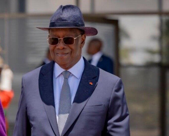 30 000 MILLIARDS DE DETTE : LE DOSSIER QUI BR&Ucirc;LE LES DOIGTS D&rsquo;ABIDJAN