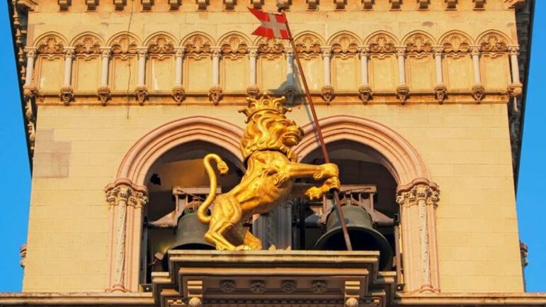 campanile-del-duomo-di-messina_il-leone-1024x576-1-e1692699963244.jpeg