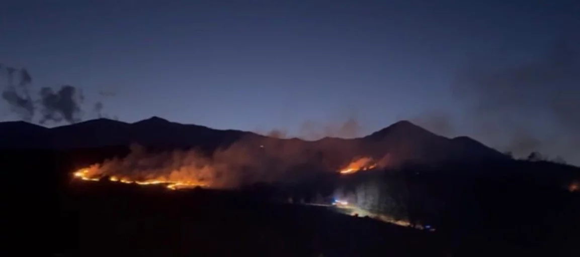 🔥 Castel di Sangro, fiamme sul 'Colle': elicottero e Vigili del Fuoco in azione