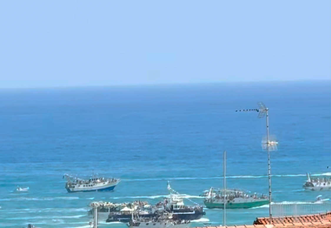 🚢⚓ Fede, tradizione e devozione a Termoli: la processione in mare di San Basso incanta migliaia di fedeli