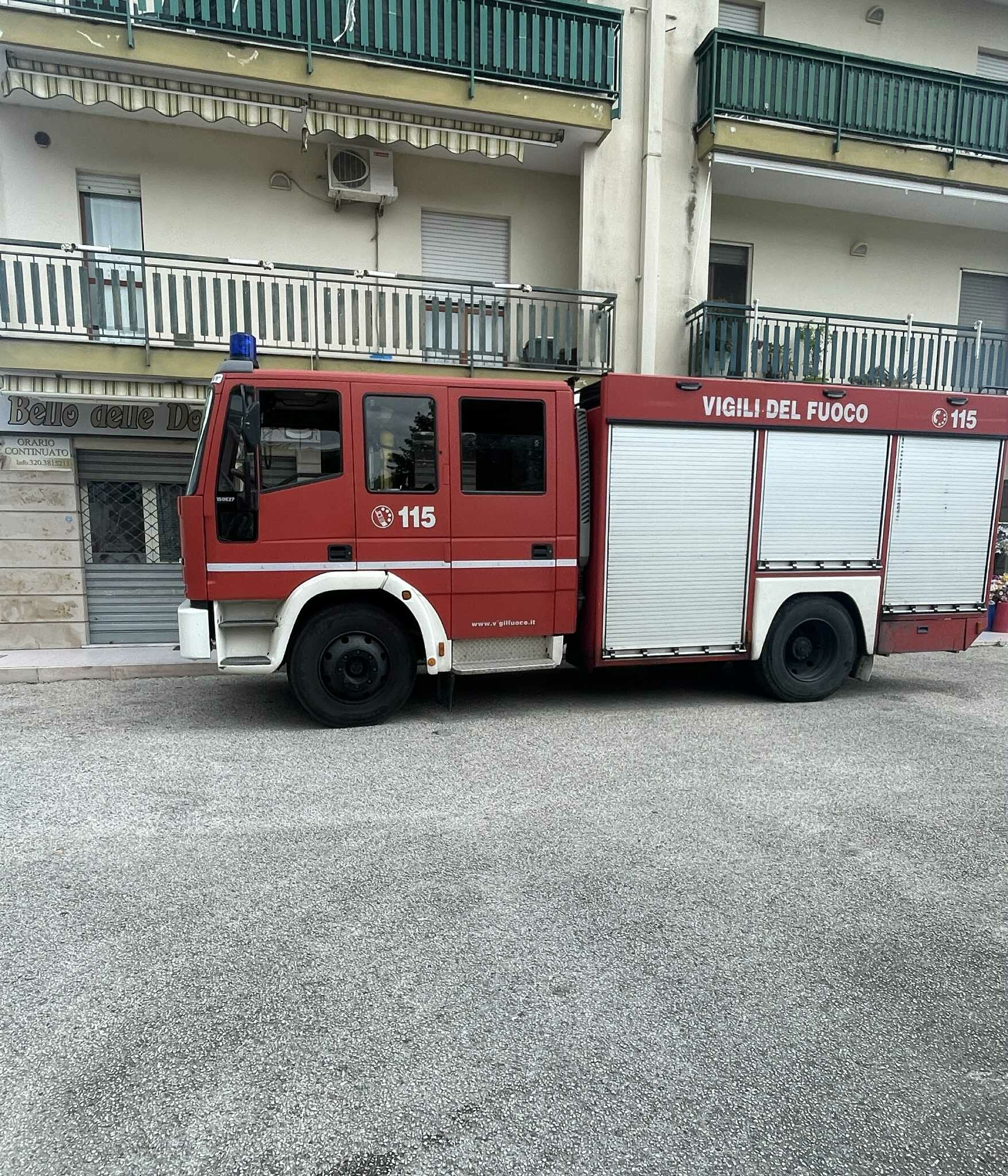 vigili-del-fuocoo.jpeg vigili-del-fuocoo.jpeg