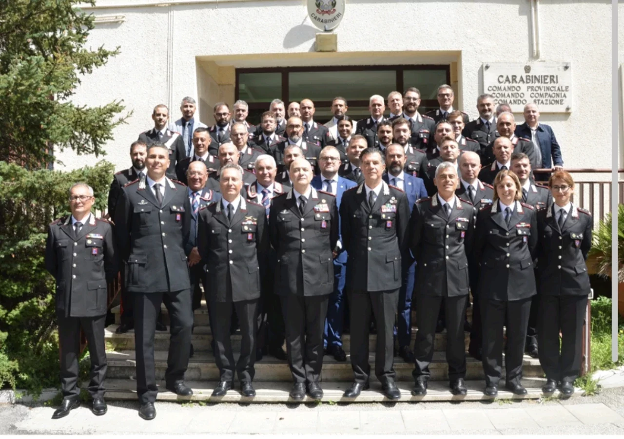 Saluto del generale Neosi ai Carabinieri di Isernia