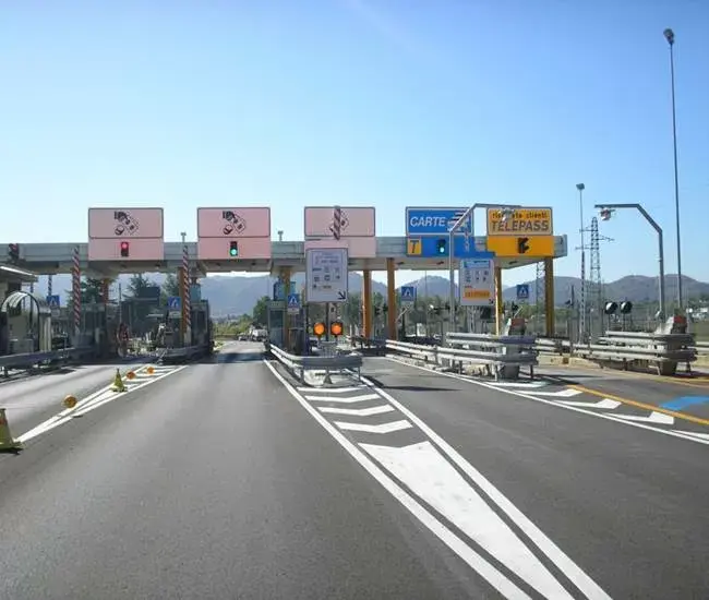 casello-autostrada.webp