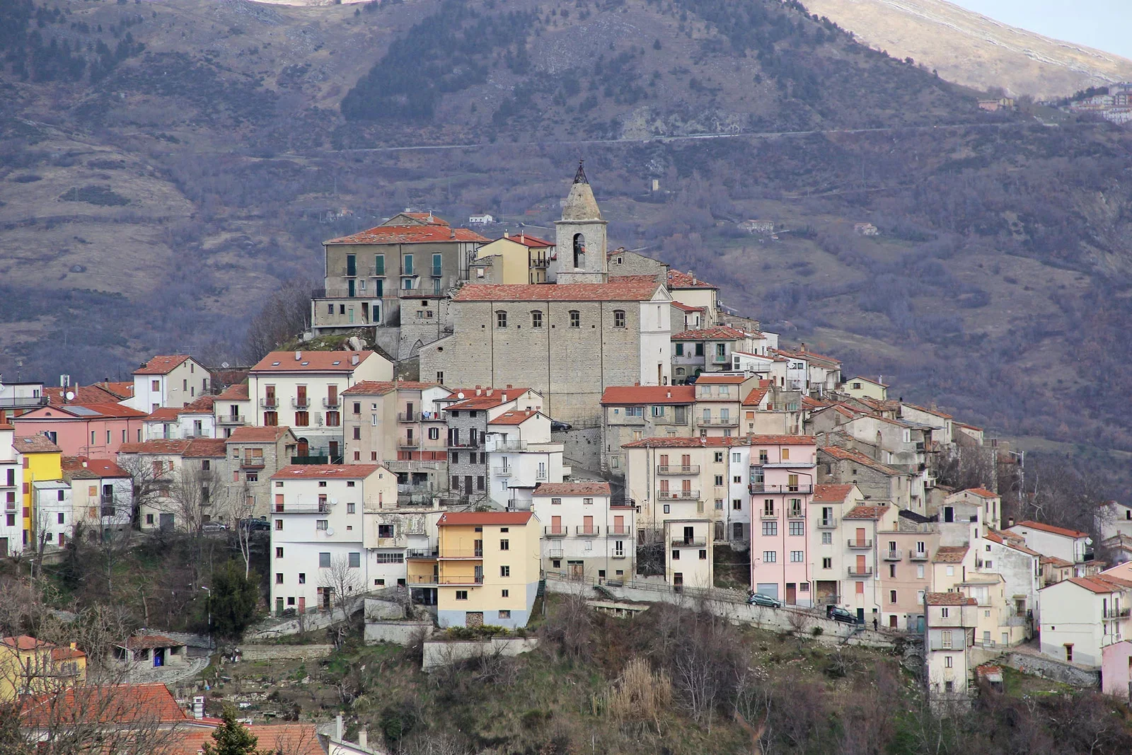 Belmonte del Sannio: riconoscimento a Sua Eminenza Gerhard Ludwig M&uuml;ller e al Professor Fausto Capalbo per il loro contributo alla comunit&agrave;.