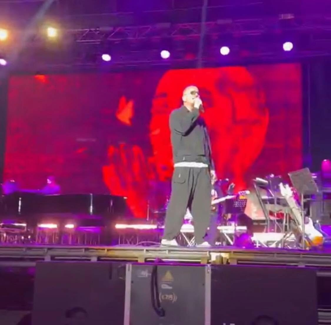 🌟 Musica e solidariet&agrave;: in migliaia al Parco tecnologico Neuromed per il concerto-evento di Gigi D'Alessio