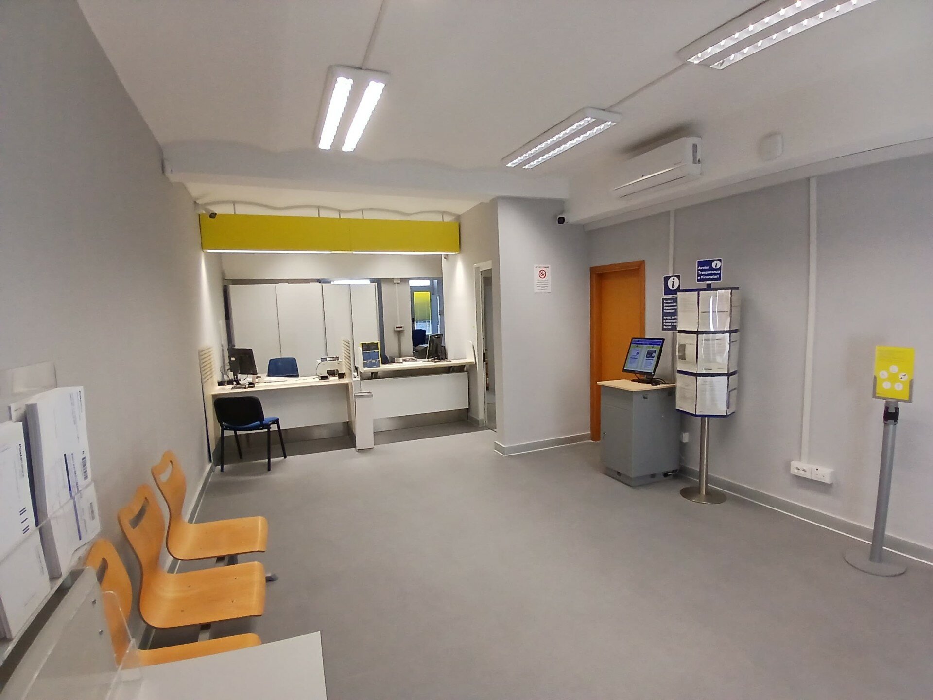 Poste Italiane: nell'ufficio postale di Guardialfiera spazi pi&ugrave; accoglienti e i servizi della pubblica amministrazione