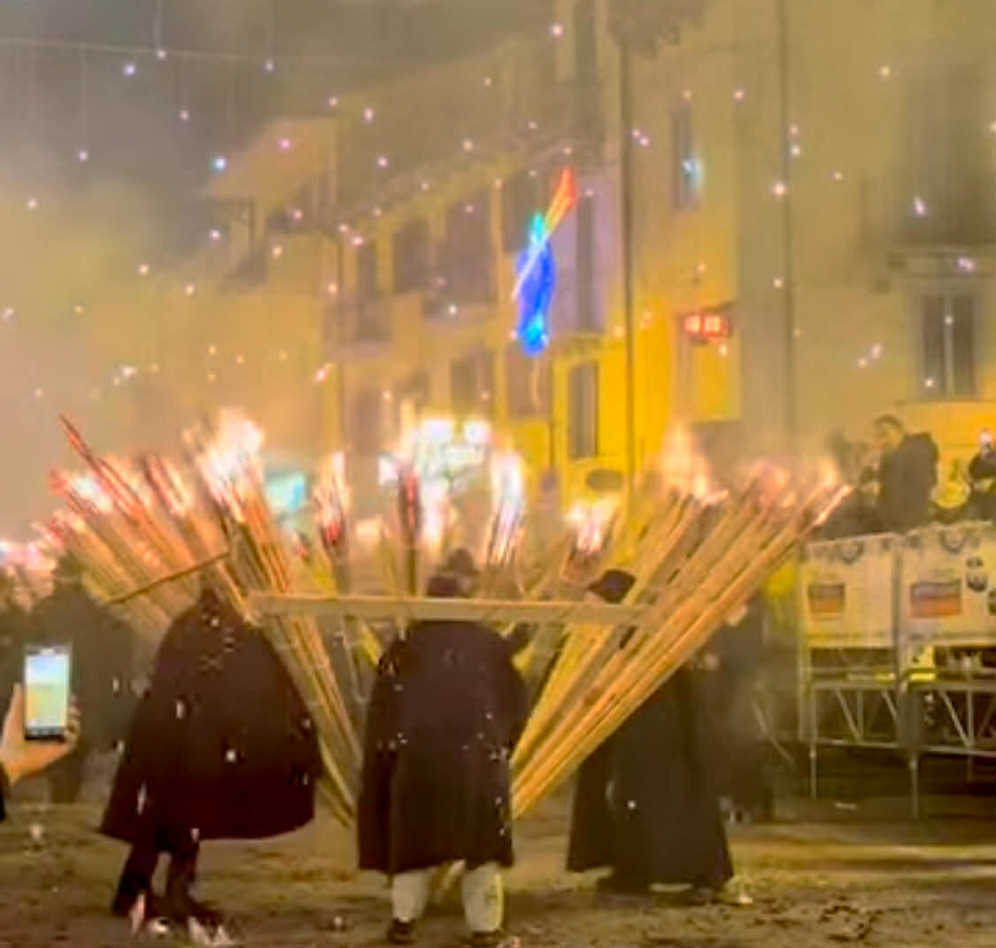 🔥 Agnone: va in scena 'La Festa dei Fuochi Rituali', successo oltre ogni aspettativa