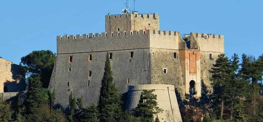 🏰 Campobasso riabbraccia il suo simbolo: il Castello Monforte riapre le porte