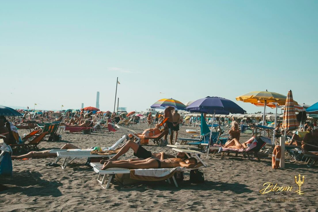 spiaggia attrezzata nolo tropicana