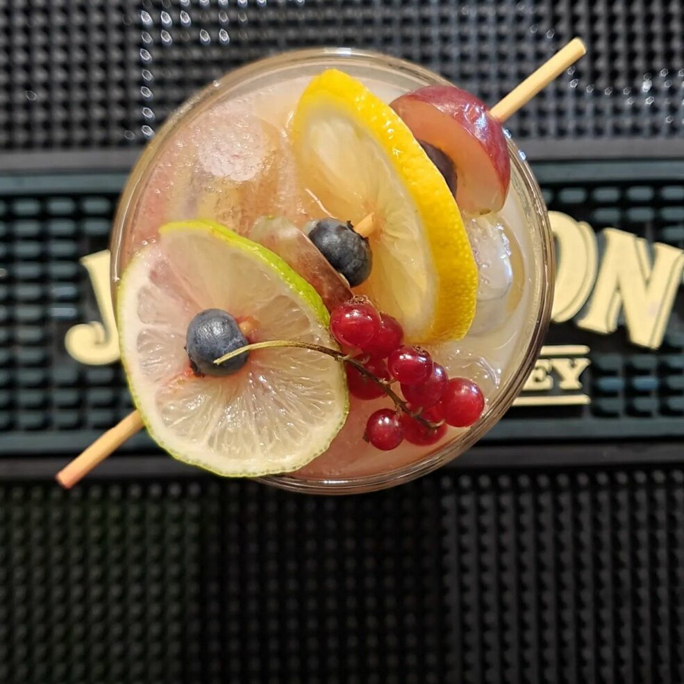 drink fino a tarda notte